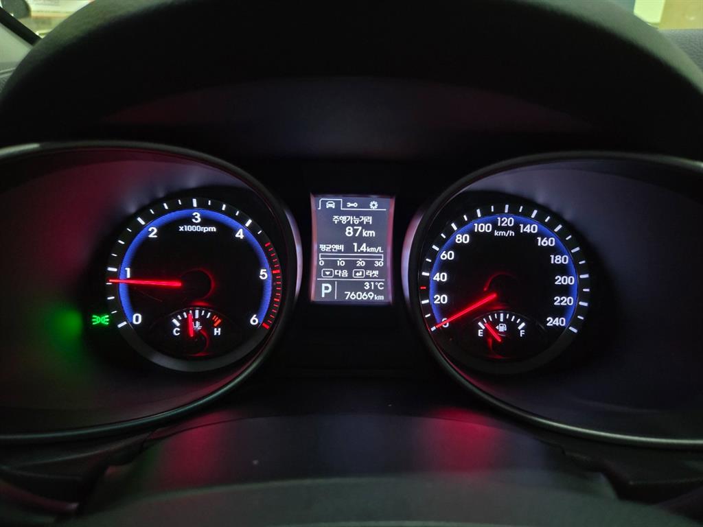 HYUNDAI Santa Fe - Vista 10