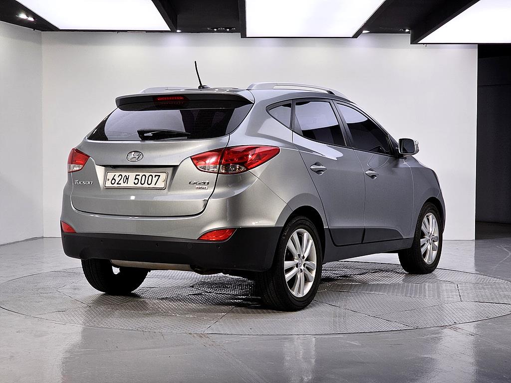 HYUNDAI Tucson - Vista 4