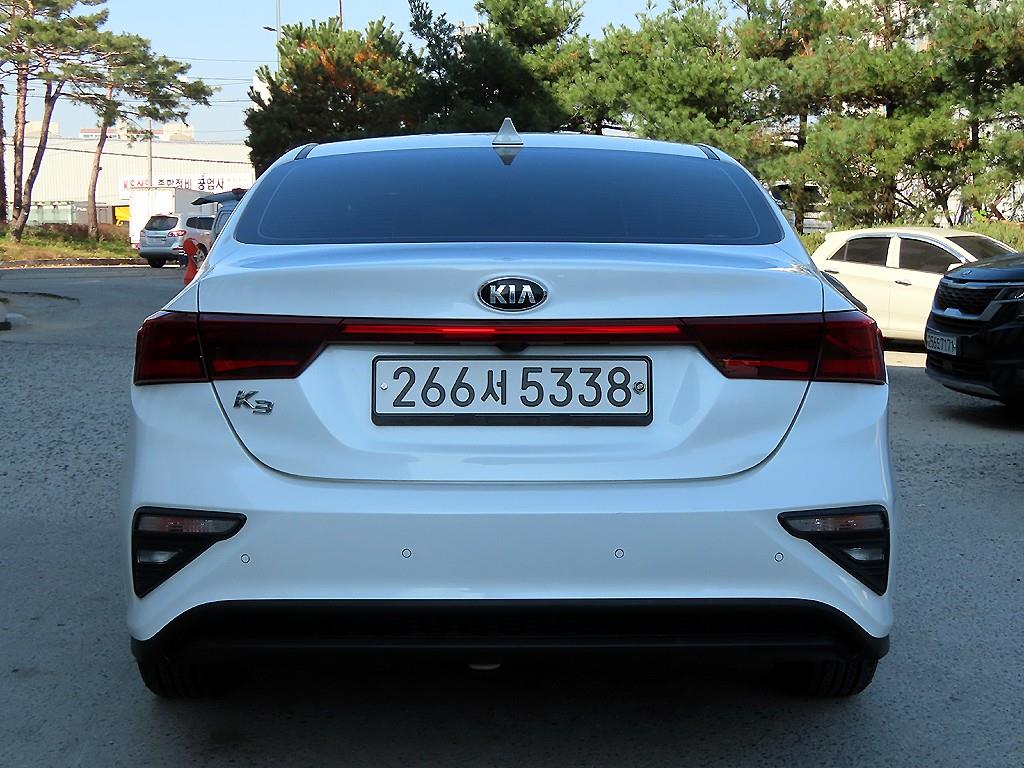 KIA K3 - Vista 4