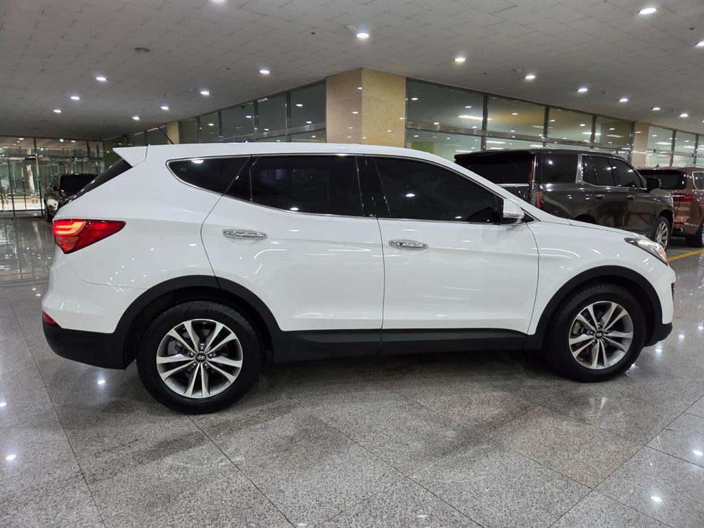 HYUNDAI Santa Fe - Vista 5