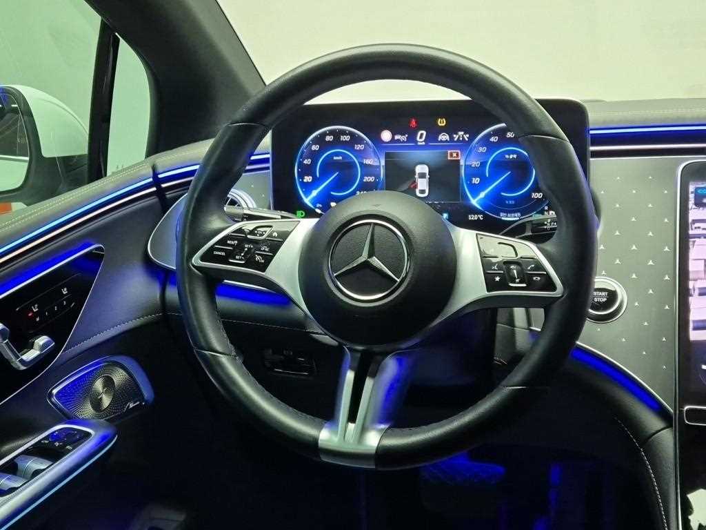 Mercedes Benz EQE - Vista 9