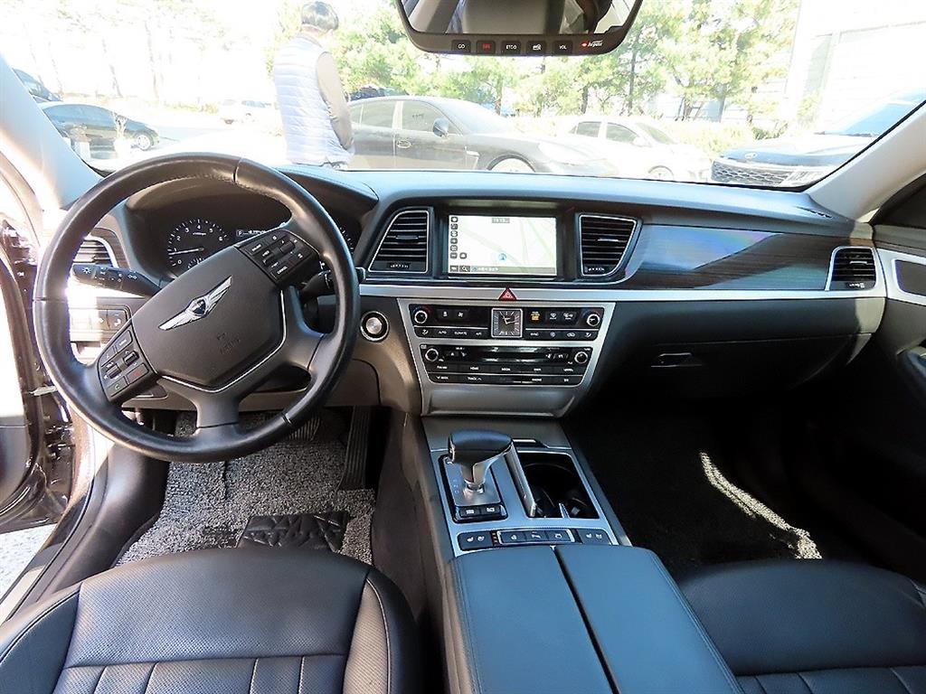 Genesis G80 - Vista 7