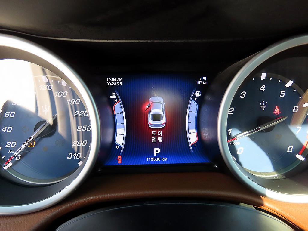 Maserati Ghibli - Vista 9