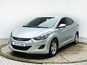 HYUNDAI Avante - Vista 4