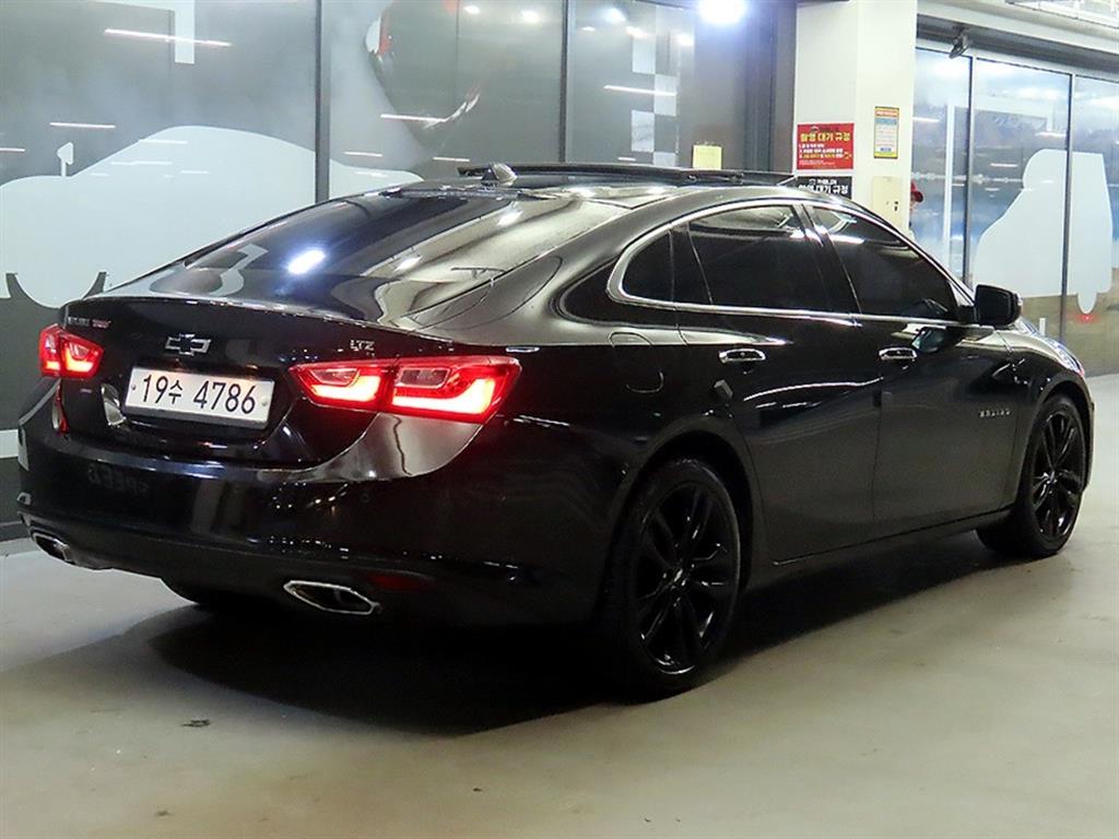 Chevrolet Malibu - Vista 4