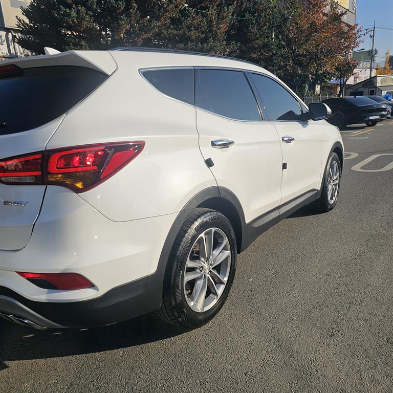 HYUNDAI Santa Fe - Vista 4