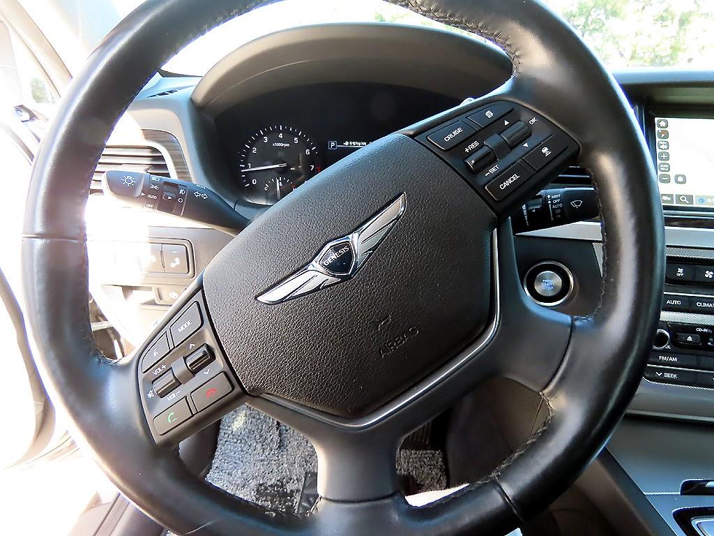 Genesis G80 - Vista 8