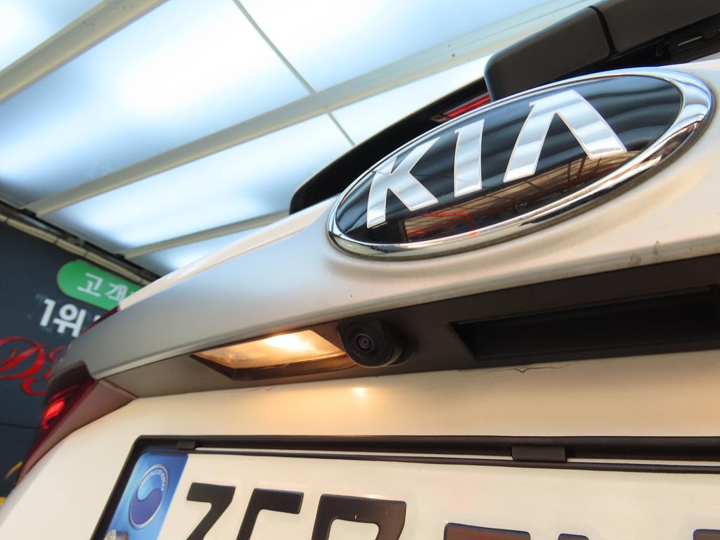 KIA Seltos 2020 Blanco - Importación desde Corea - HF Imports Iquique - Foto 15