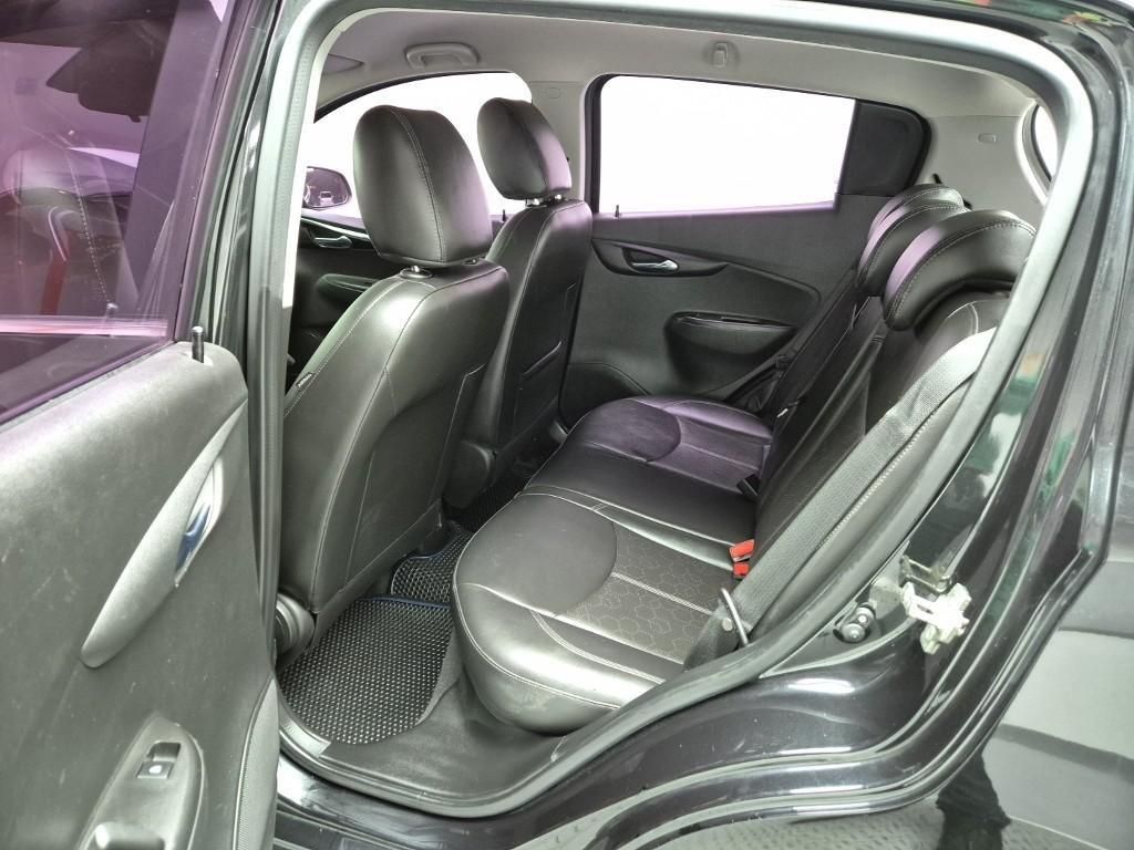 Chevrolet Spark - Vista 12