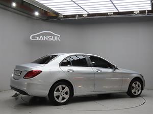 Mercedes Benz C Class - Vista 8