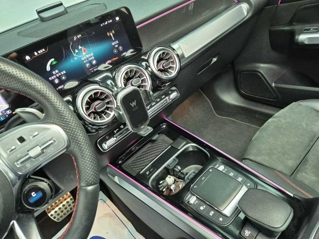 Mercedes Benz GLB Class - Vista 10