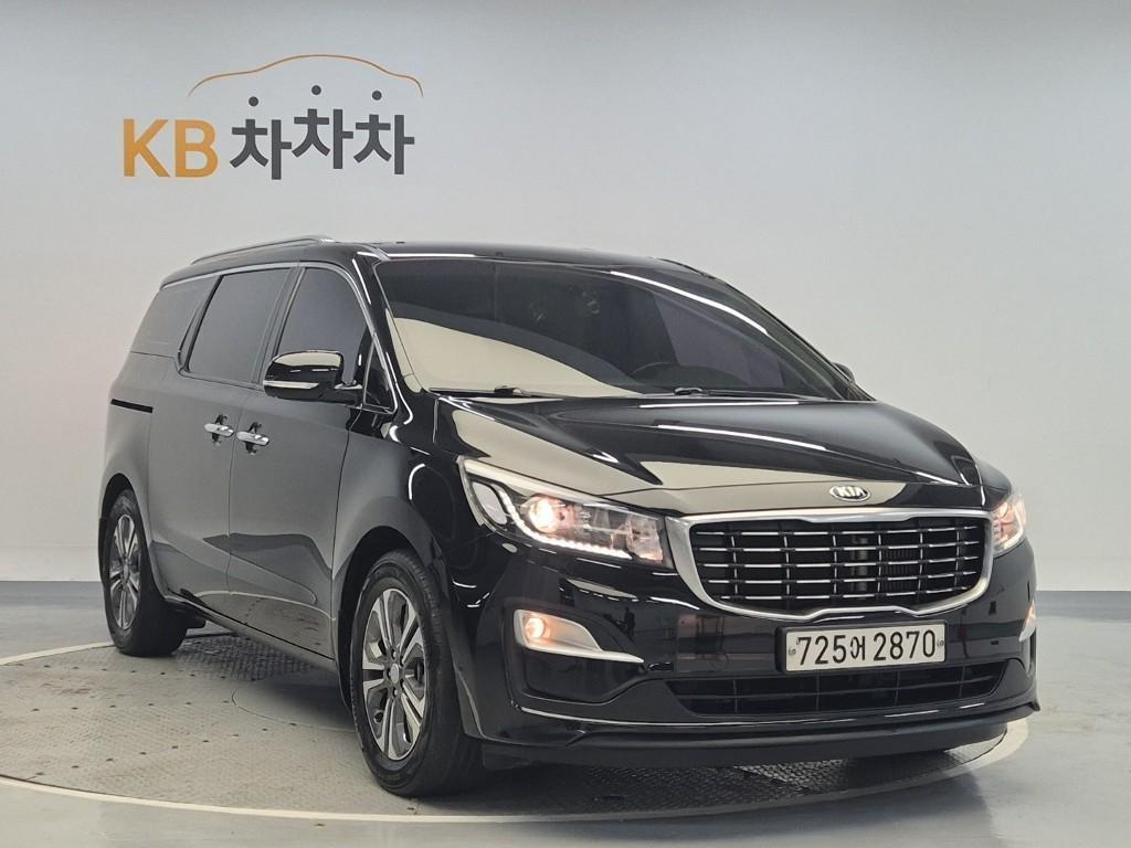 KIA Carnival - Vista 4