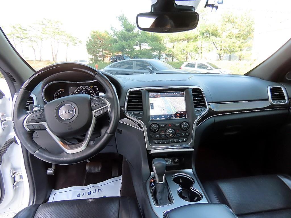 Jeep Cherokee - Vista 7