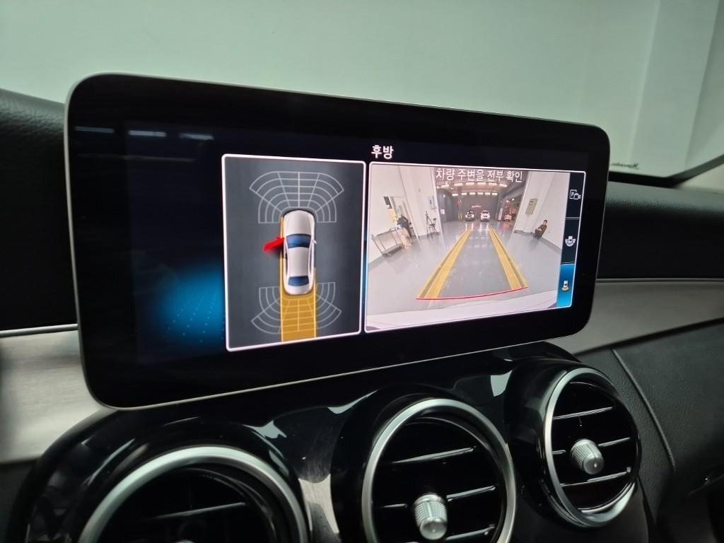 Mercedes Benz C Class - Vista 11