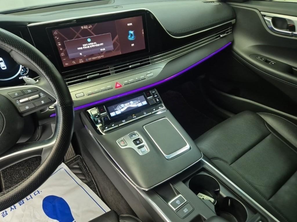 HYUNDAI Grandeur - Vista 10