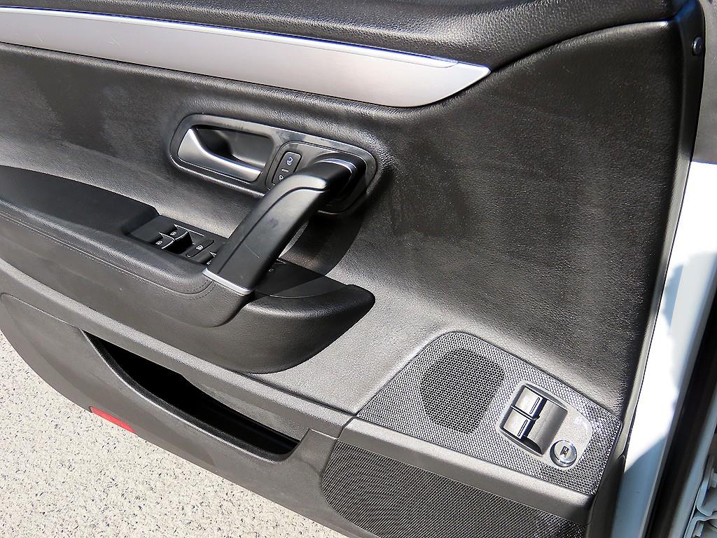 Volkswagen CC - Vista 11