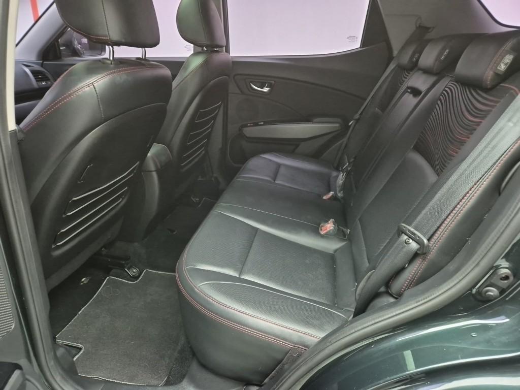 Ssangyong Tivoli - Vista 12