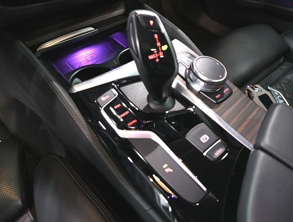 BMW 5 Series 2018 Blanco - Importación desde Corea - HF Imports Iquique - Foto 14