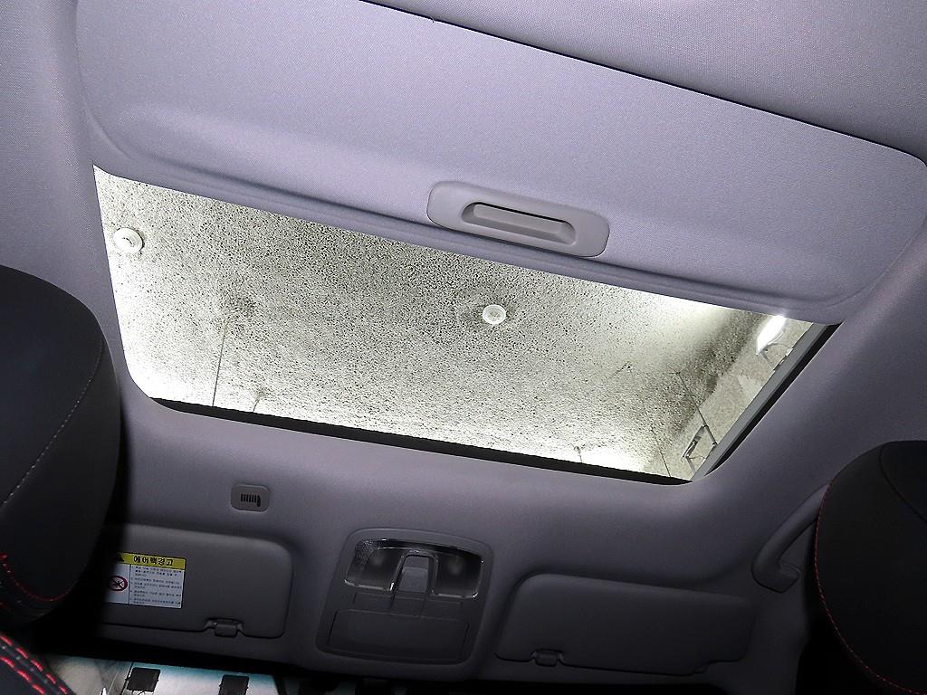 Ssangyong Tivoli 2019 Negro - Importación desde Corea - HF Imports Iquique - Foto 16