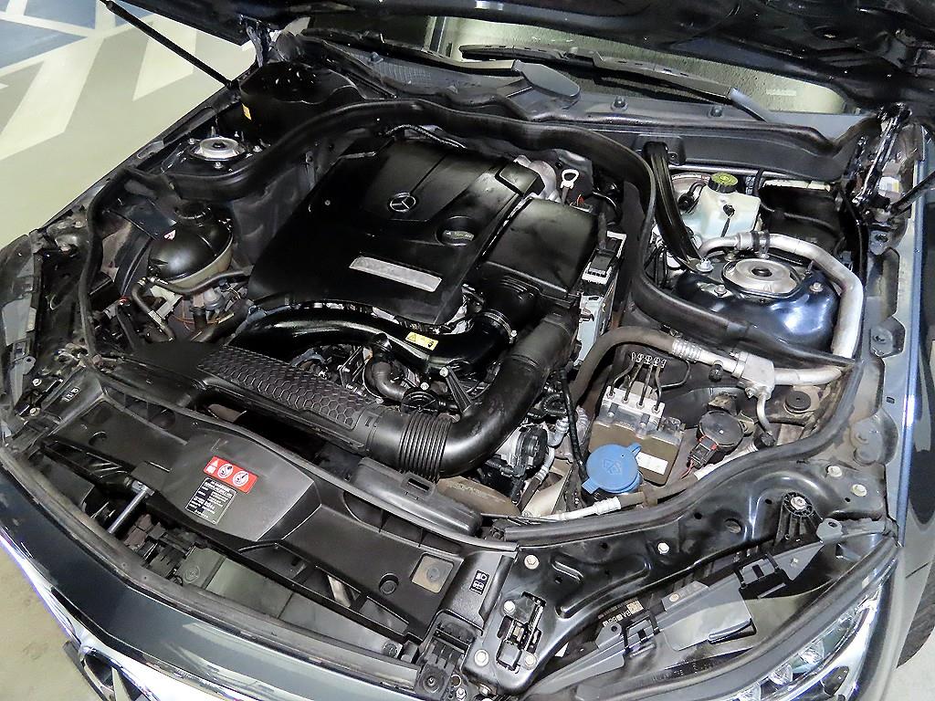 Mercedes Benz E class 2016 Gris - Importación desde Corea - HF Imports Iquique - Foto 19