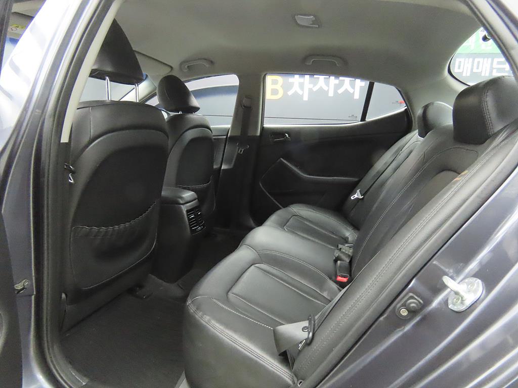 KIA K5 - Vista 11