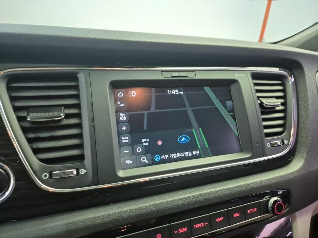 KIA Carnival 2019 Negro - Importación desde Corea - HF Imports Iquique - Foto 13