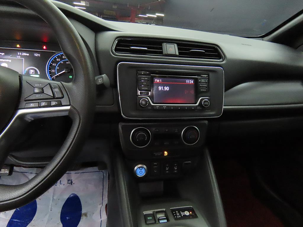 Nissan Leaf - Vista 10