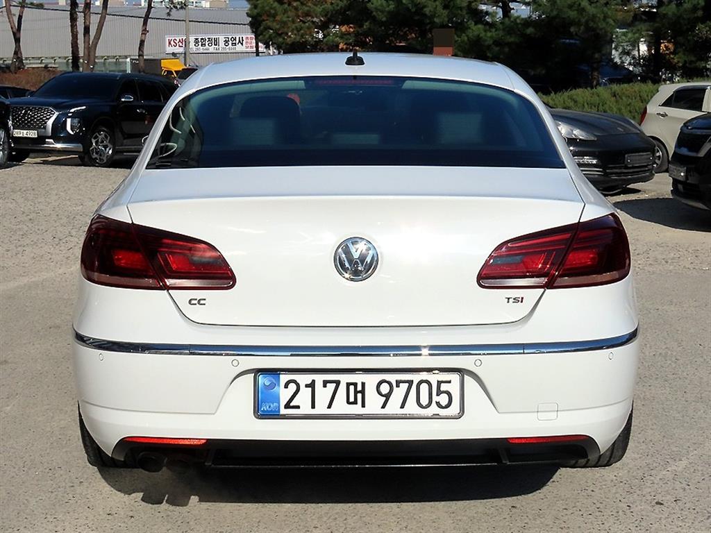 Volkswagen CC - Vista 4