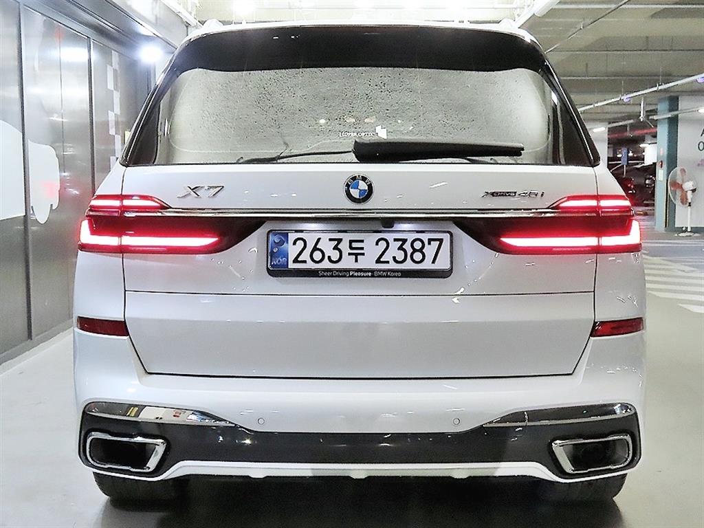 BMW X7 - Vista 5