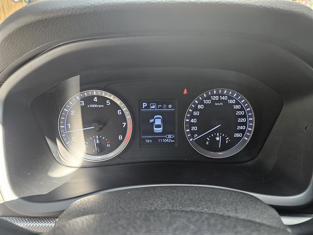 HYUNDAI Sonata - Vista 8