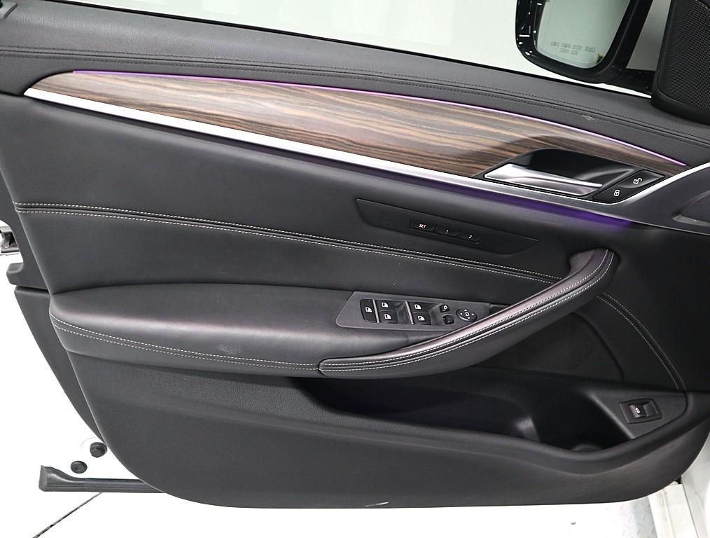 BMW 5 Series - Vista 8