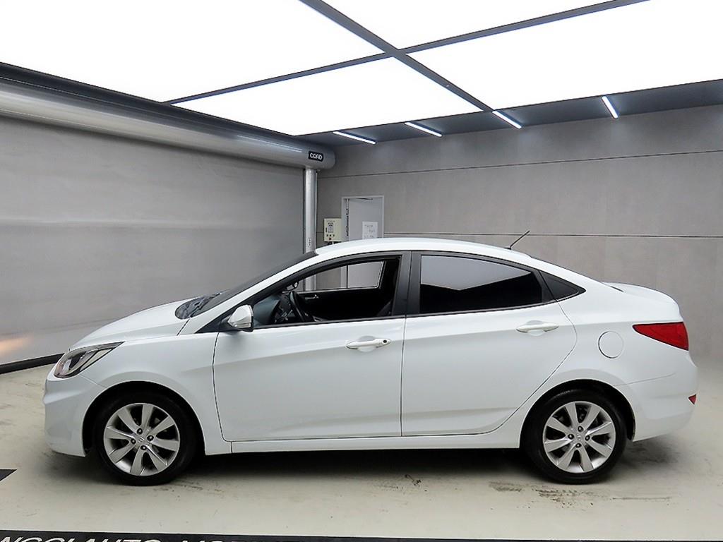 HYUNDAI Accent 2012 - Importación desde Corea - HF Imports Iquique - Foto 14