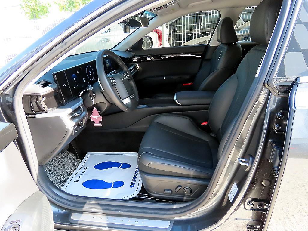 HYUNDAI Grandeur - Vista 5