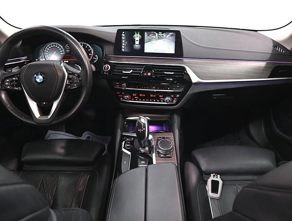 BMW 5 Series - Vista 5