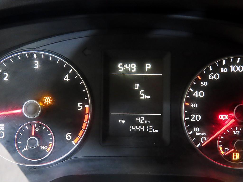 Volkswagen Jetta - Vista 9