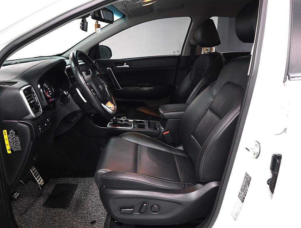 KIA Sportage - Vista 8