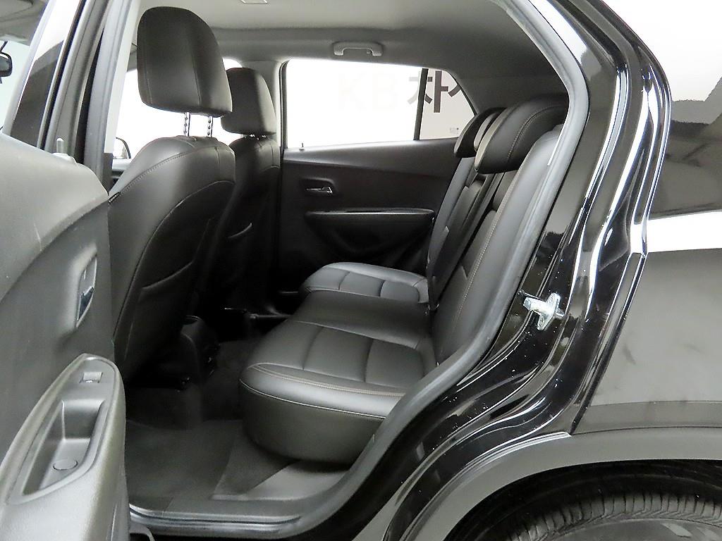 Chevrolet Trax 2020 Negro - Importación desde Corea - HF Imports Iquique - Foto 14