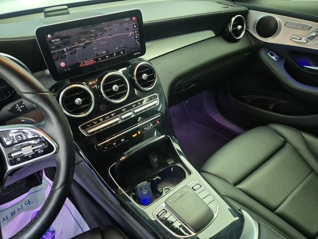 Mercedes Benz GLC Class - Vista 10