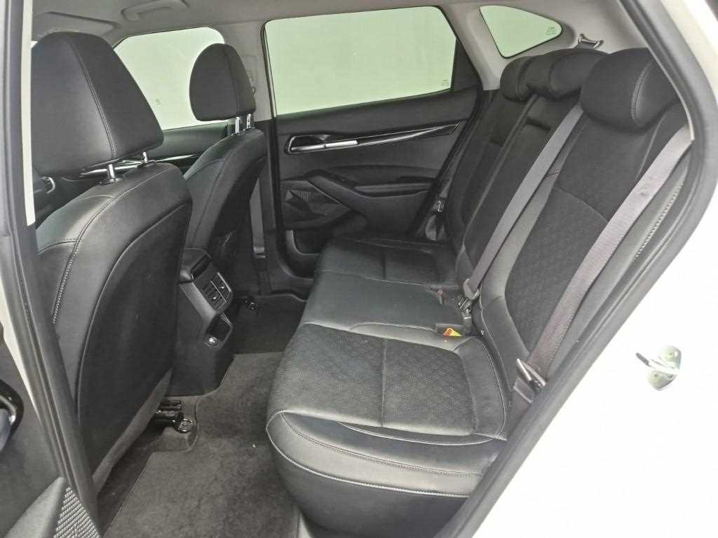 KIA Seltos - Vista 12