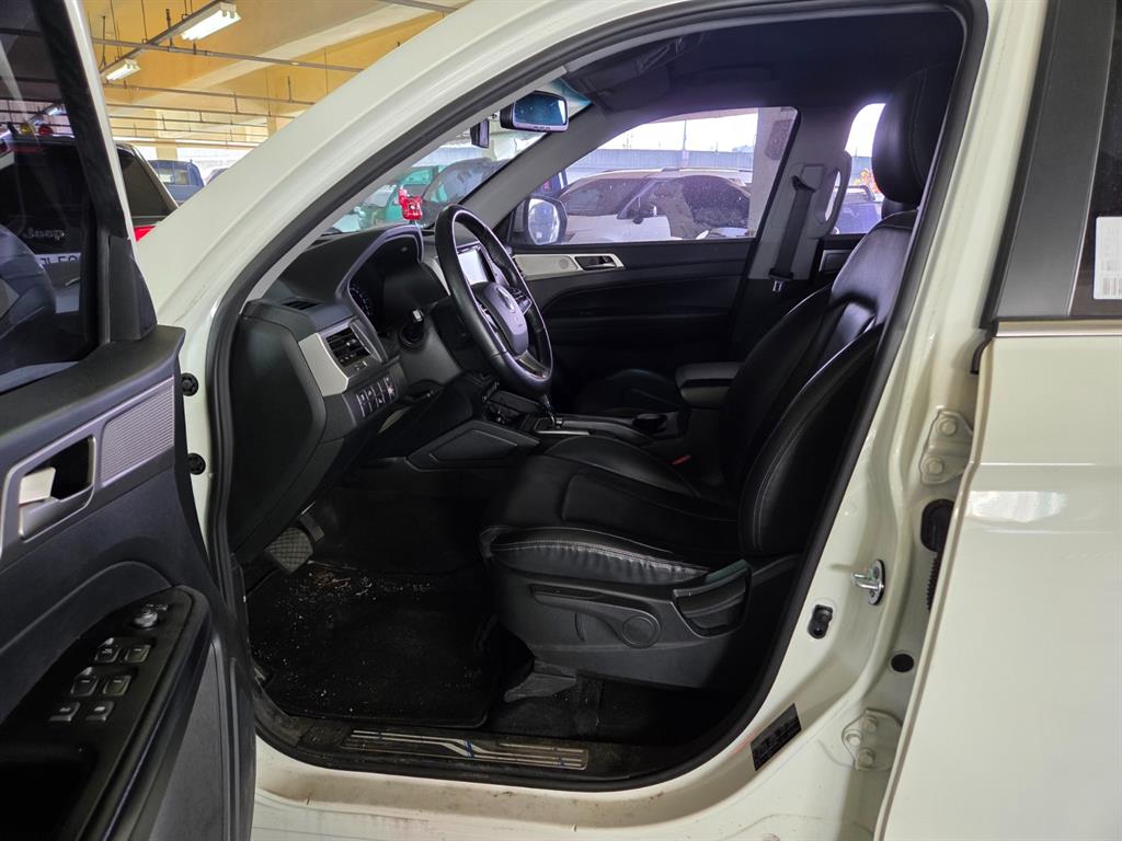 Ssangyong Rexton - Vista 6