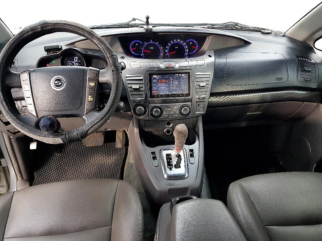 Ssangyong Korando - Vista 5