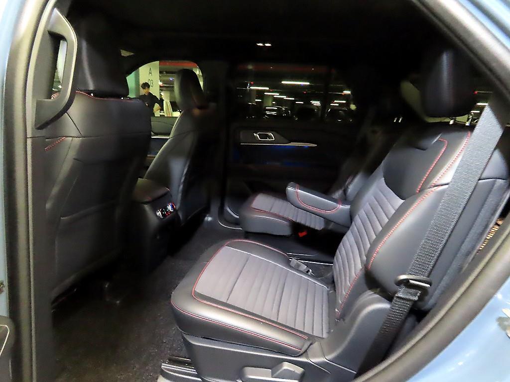 Ford Explorer - Vista 7