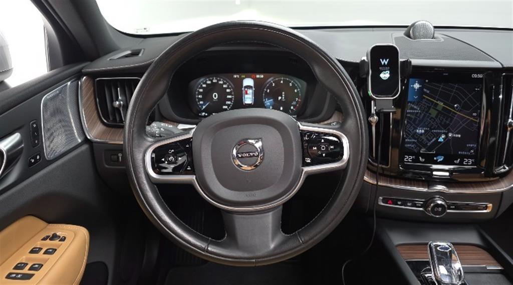 Volvo XC60 2021 Gris - Importación desde Corea - HF Imports Iquique - Foto 13