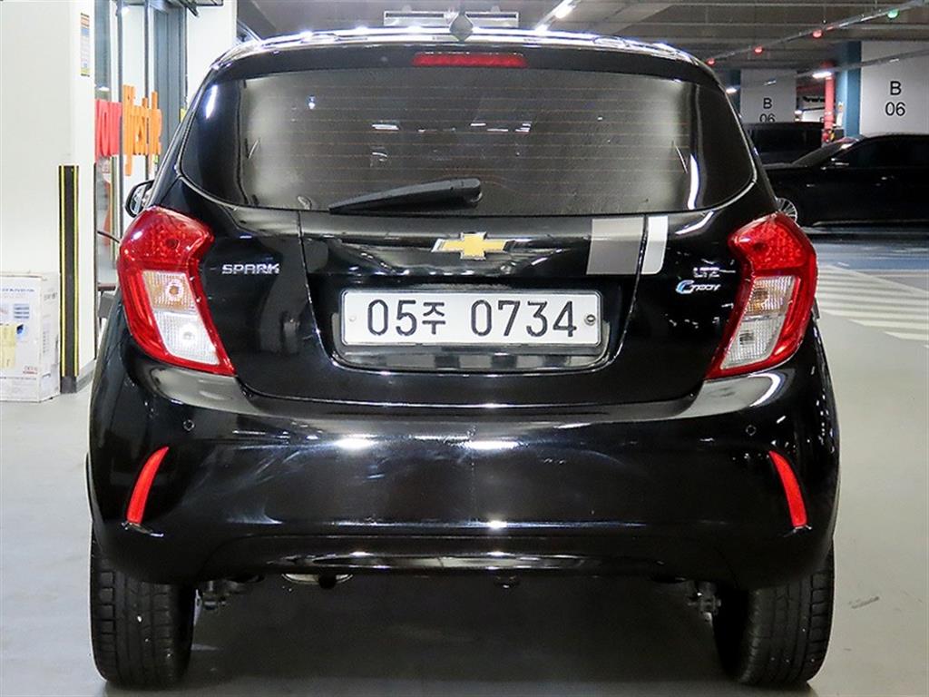 Chevrolet Spark - Vista 5
