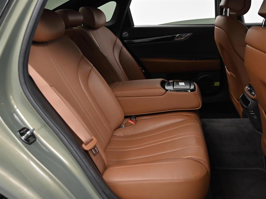 Genesis G80 - Vista 12