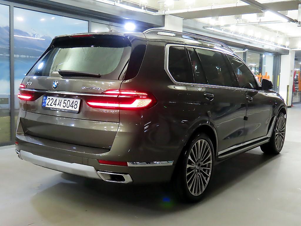 BMW X7 - Vista 4