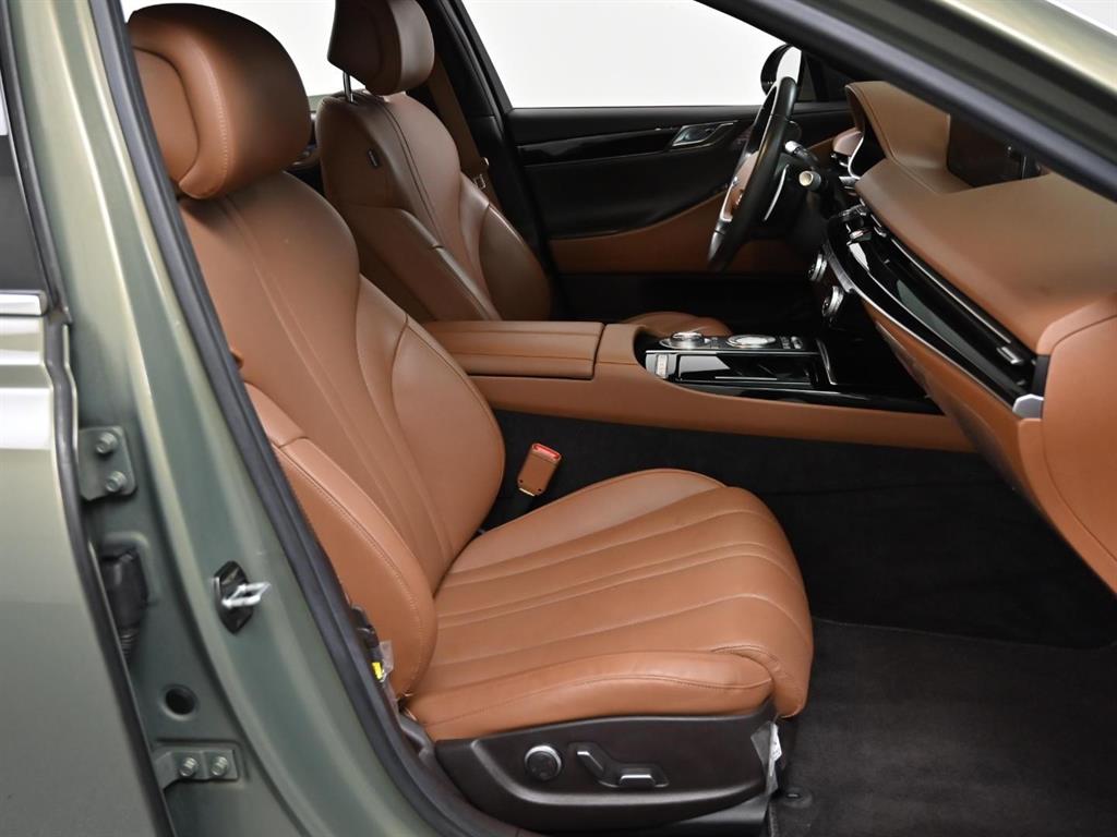 Genesis G80 - Vista 10