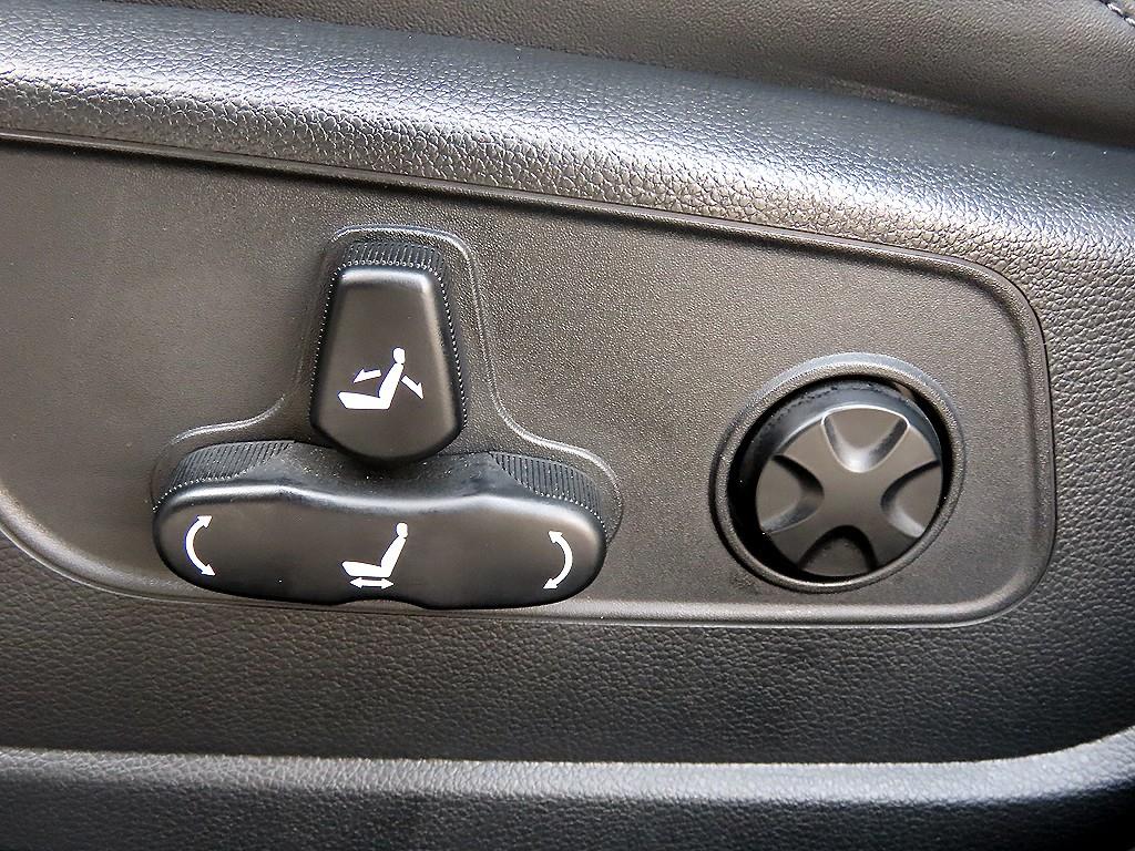 Ssangyong Tivoli 2020 Blanco - Importación desde Corea - HF Imports Iquique - Foto 13