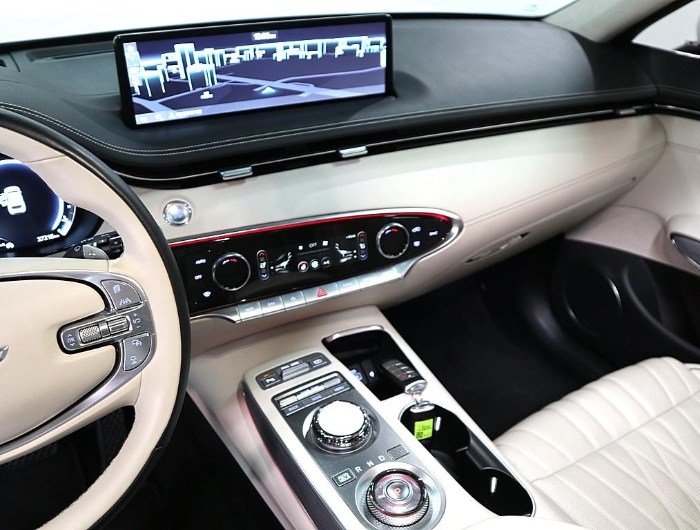 Genesis GV70 - Vista 12