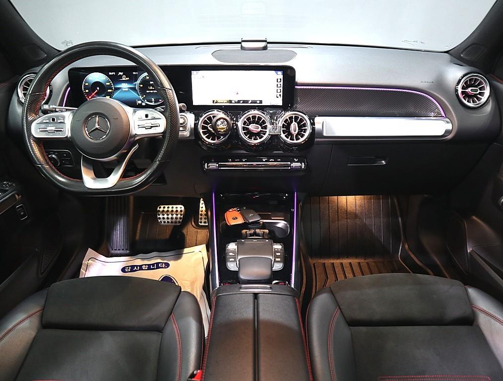 Mercedes Benz GLB Class - Vista 5